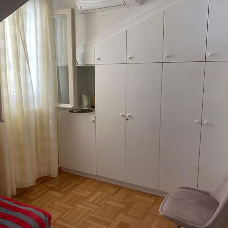 Guest House Meri Bol Bagian luar foto