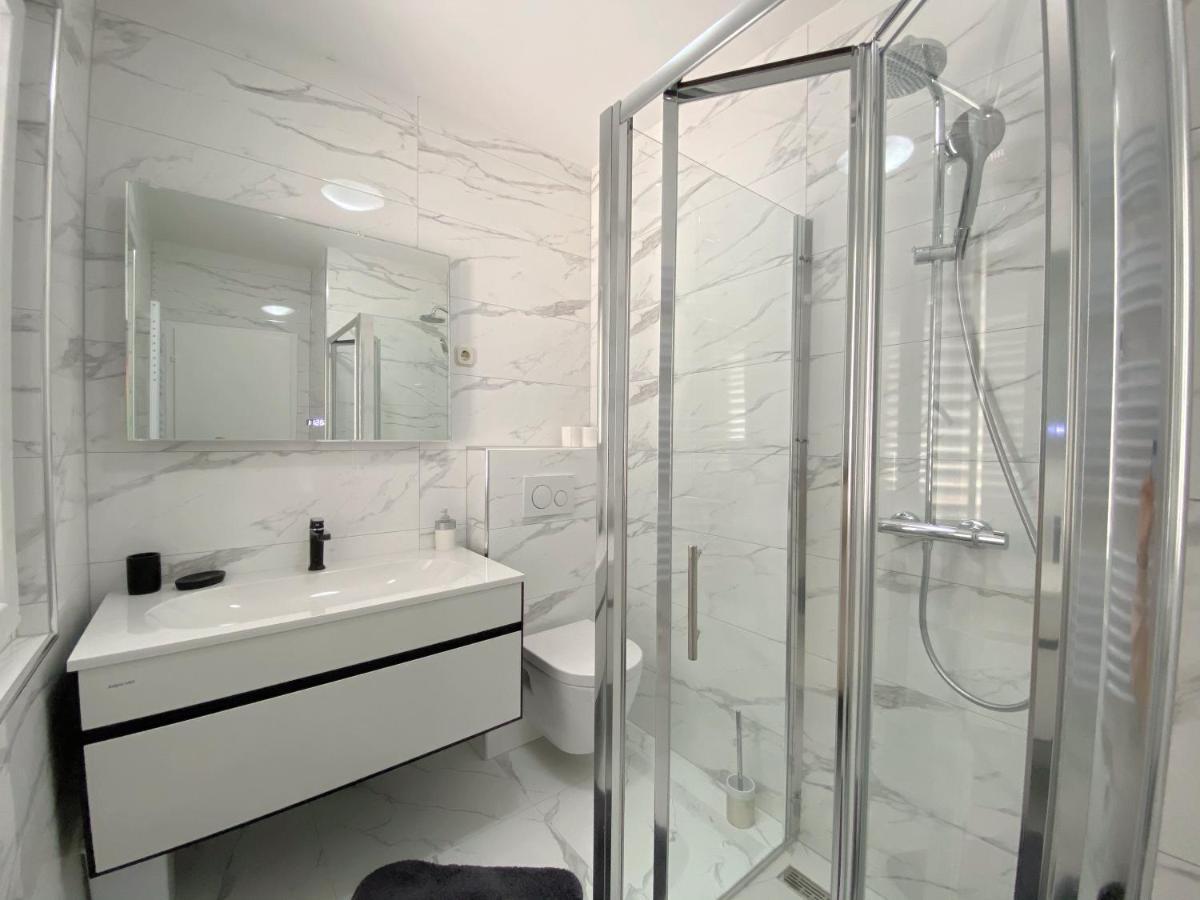 Guest House Meri Bol Bagian luar foto