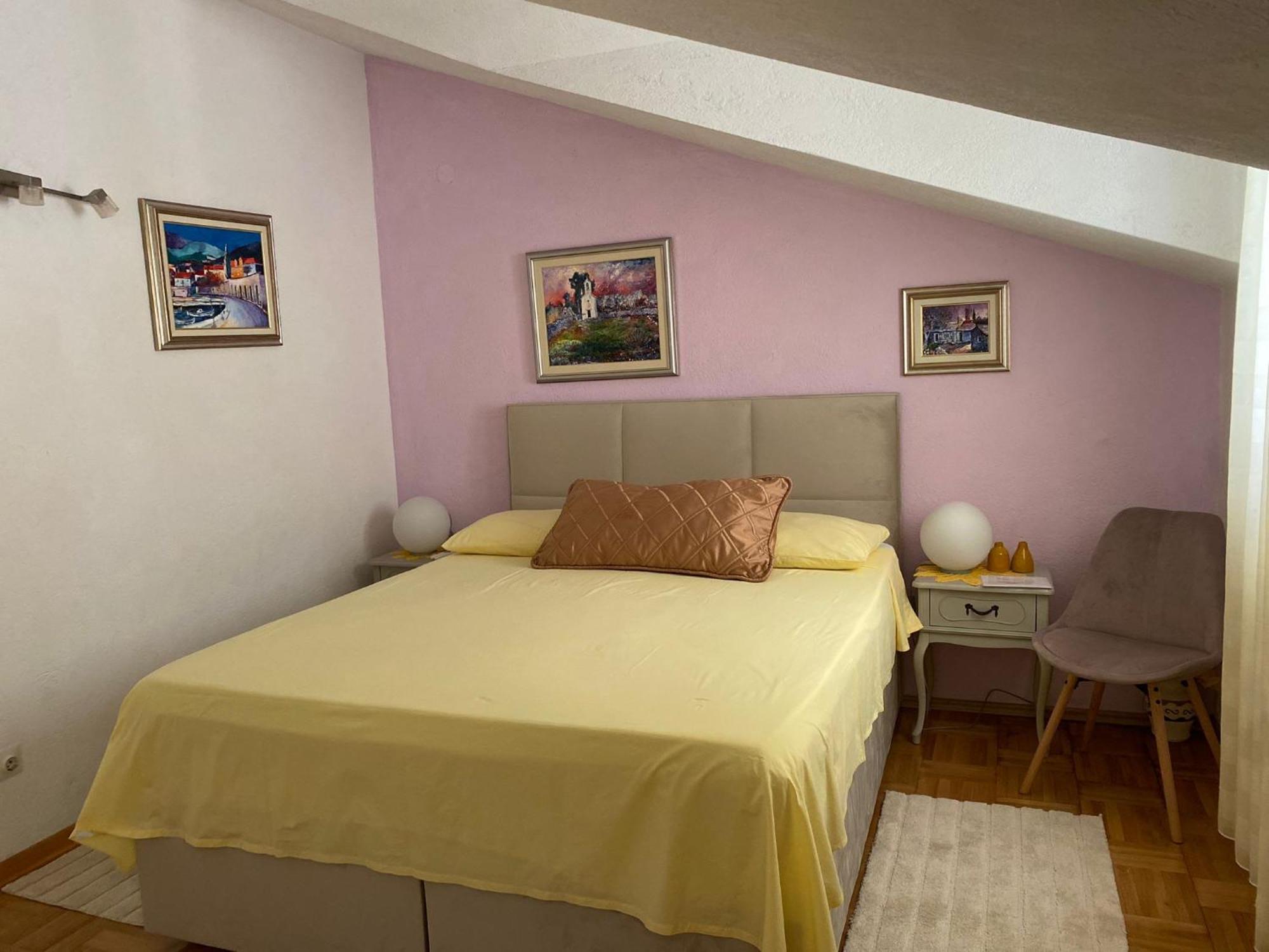 Guest House Meri Bol Bagian luar foto