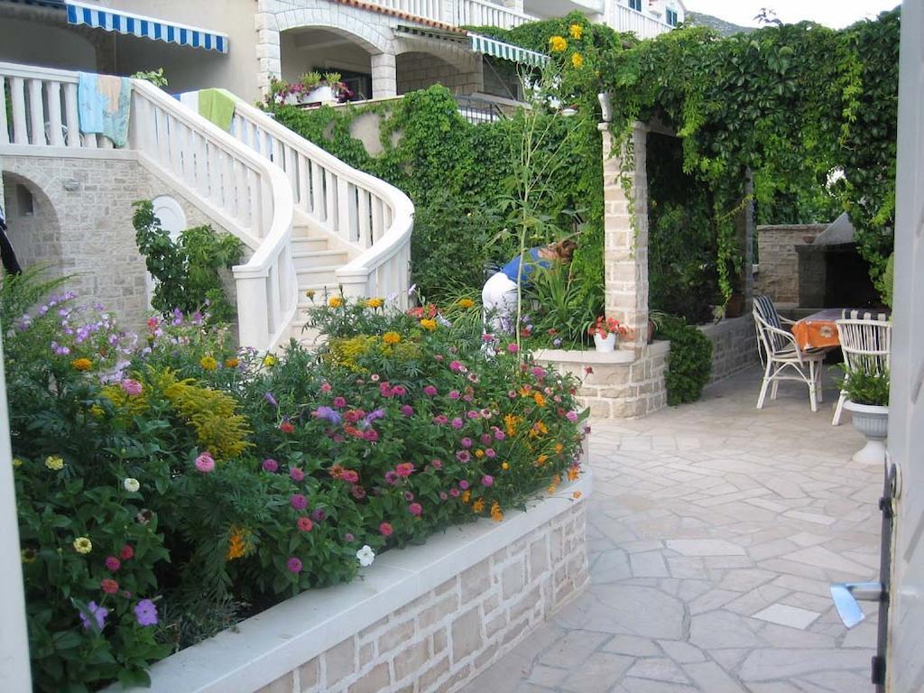 Guest House Meri Bol Bagian luar foto